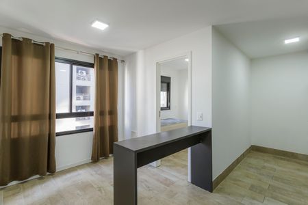 Sala de apartamento para alugar com 2 quartos, 38m² em Indianópolis, São Paulo