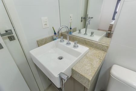 Apartamento para alugar com 38m², 2 quartos e sem vagaBanheiro