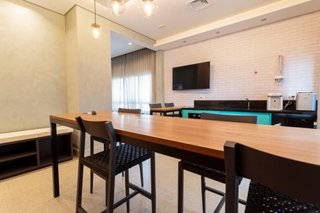 Apartamento para alugar com 38m², 2 quartos e sem vagaÁrea comum - Salão de festas