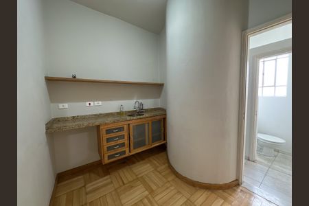 Casa para alugar com 205m², 5 quartos e 1 vaga Casa para alugar com 205m², 5 quartos e 1 vagaCopa
