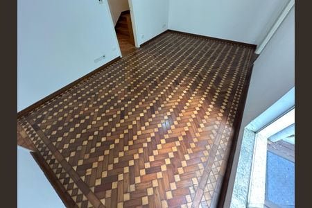 Casa para alugar com 205m², 5 quartos e 1 vaga Casa para alugar com 205m², 5 quartos e 1 vagaSala 3