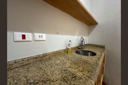 Casa para alugar com 205m², 5 quartos e 1 vaga Casa para alugar com 205m², 5 quartos e 1 vagaCopa