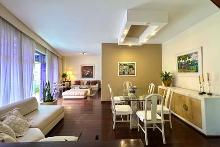 Apartamento à venda com 130m², 4 quartos e 1 vagaSala