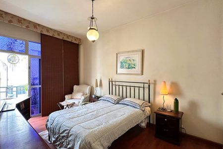 Apartamento à venda com 130m², 4 quartos e 1 vagaSuíte