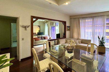 Apartamento à venda com 130m², 4 quartos e 1 vagaSala