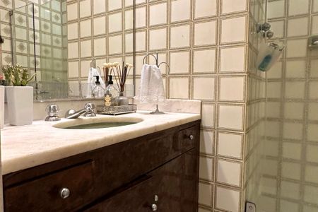 Apartamento à venda com 130m², 4 quartos e 1 vagaBanheiro da Suíte