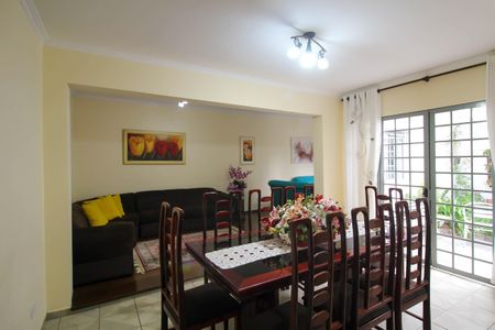 Sala de casa à venda com 4 quartos, 150m² em Vila Bela, São Paulo