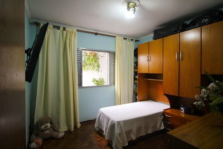 Casa à venda com 150m², 4 quartos e 4 vagas Casa à venda com 150m², 4 quartos e 4 vagasQuarto 2