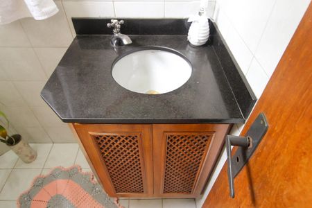 Lavabo de casa à venda com 4 quartos, 150m² em Vila Bela, São Paulo