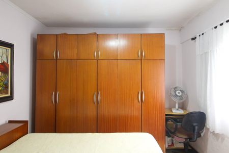 Casa à venda com 150m², 4 quartos e 4 vagas Casa à venda com 150m², 4 quartos e 4 vagasQuarto Suíte