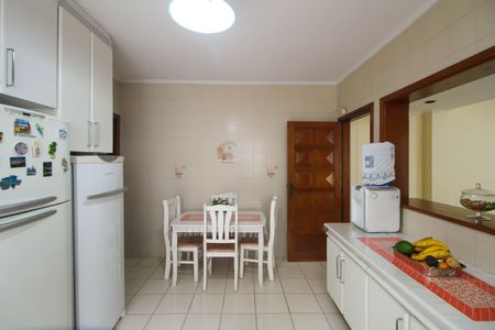 Casa à venda com 150m², 4 quartos e 4 vagas Casa à venda com 150m², 4 quartos e 4 vagasCozinha