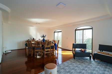 Apartamento para alugar com 300m², 3 quartos e 8 vagasSala