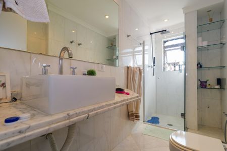 Apartamento para alugar com 300m², 3 quartos e 8 vagasBanheiro Social