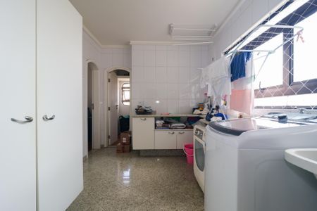Apartamento para alugar com 300m², 3 quartos e 8 vagasÁrea de Serviço