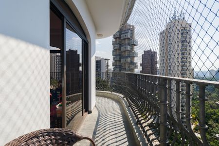 Apartamento para alugar com 300m², 3 quartos e 8 vagasVaranda da Sala