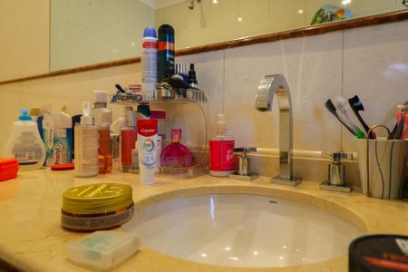 Apartamento para alugar com 300m², 3 quartos e 8 vagasBanheiro da Suíte 1