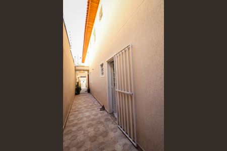 Casa à venda com 120m², 3 quartos e 2 vagasCorredor