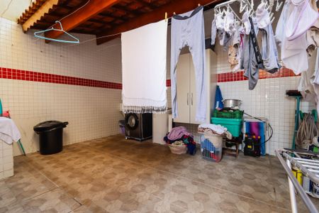 Casa à venda com 120m², 3 quartos e 2 vagasLavanderia