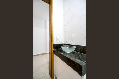 Banheiro Social de apartamento à venda com 2 quartos, 50m² em Vila Matilde, São Paulo