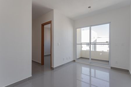 Sala de apartamento à venda com 2 quartos, 44m² em Costa E Silva, Porto Alegre