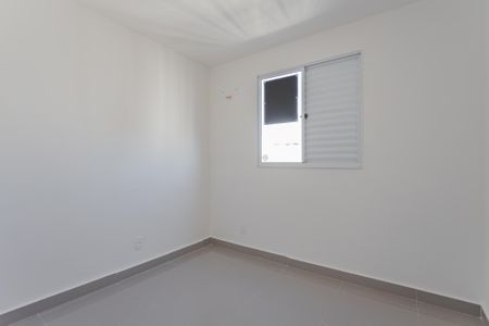 Quarto 1 de apartamento à venda com 2 quartos, 44m² em Costa E Silva, Porto Alegre