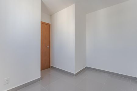 Quarto 2 de apartamento à venda com 2 quartos, 44m² em Costa E Silva, Porto Alegre
