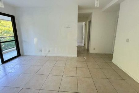 Apartamento à venda com 67m², 2 quartos e 1 vaga