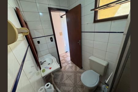 Casa à venda com 300m², 2 quartos e 2 vagasBanheiro Social