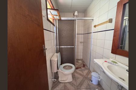 Casa à venda com 300m², 2 quartos e 2 vagasBanheiro Social