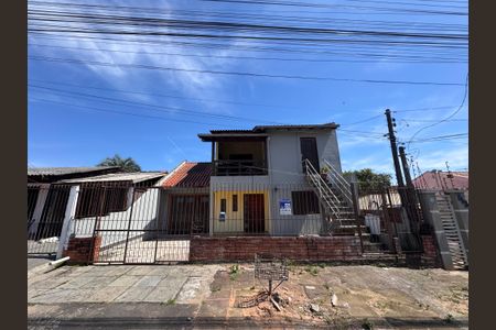 Casa à venda com 300m², 2 quartos e 2 vagasFachada 
