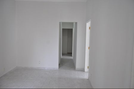 Casa de condomínio à venda com 240m², 3 quartos e 1 vagaSala