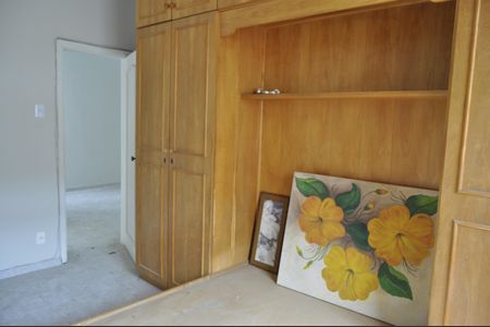 Casa de condomínio à venda com 240m², 3 quartos e 1 vagaQuarto 03