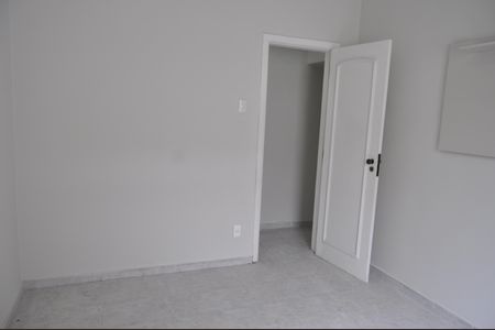 Casa de condomínio à venda com 240m², 3 quartos e 1 vagaQuarto 01