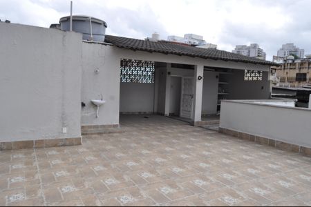 Casa de condomínio à venda com 240m², 3 quartos e 1 vagaQuintal
