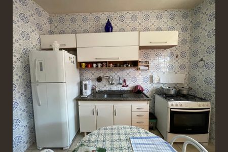 Casa à venda com 158m², 3 quartos e 2 vagasCozinha