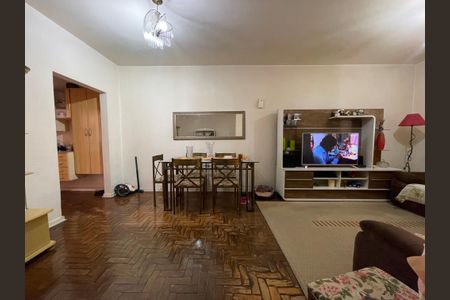 Casa à venda com 158m², 3 quartos e 2 vagasSala