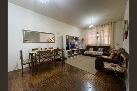 Casa à venda com 158m², 3 quartos e 2 vagasSala