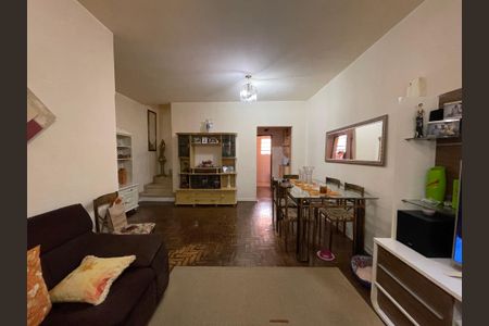 Casa à venda com 158m², 3 quartos e 2 vagasSala