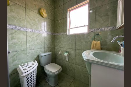 Casa à venda com 158m², 3 quartos e 2 vagasBanheiro 1