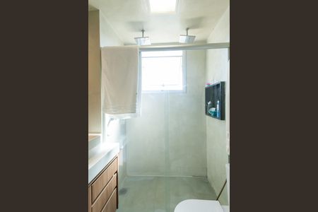 Apartamento à venda com 240m², 2 quartos e 2 vagas Apartamento à venda com 240m², 2 quartos e 2 vagasBanheiro da Suíte