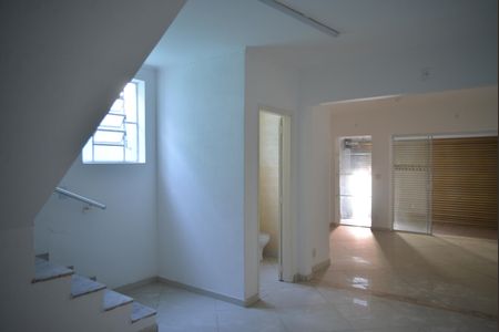 Casa à venda com 295m², 3 quartos e 2 vagasSala 1