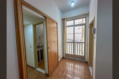 Apartamento à venda com 29m², 1 quarto e sem vaga Apartamento à venda com 29m², 1 quarto e sem vagaCorredor