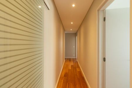 Apartamento para alugar com 189m², 4 quartos e 3 vagasCorredor