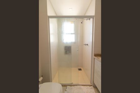 Apartamento para alugar com 189m², 4 quartos e 3 vagasBanheiro da Suíte 2