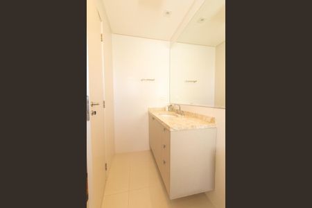 Apartamento para alugar com 189m², 4 quartos e 3 vagasBanheiro da Suíte 1