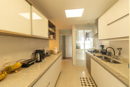 Apartamento para alugar com 189m², 4 quartos e 3 vagasCozinha