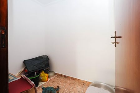 Casa à venda com 114m², 2 quartos e 2 vagasQuarto de Serviço