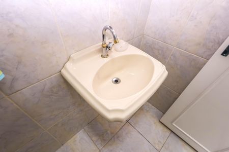 Casa à venda com 114m², 2 quartos e 2 vagasLavabo