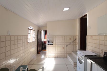 Casa à venda com 351m², 2 quartos e 1 vagaCozinha
