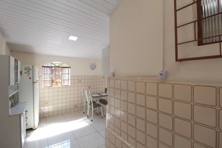 Casa à venda com 351m², 2 quartos e 1 vagaCozinha
